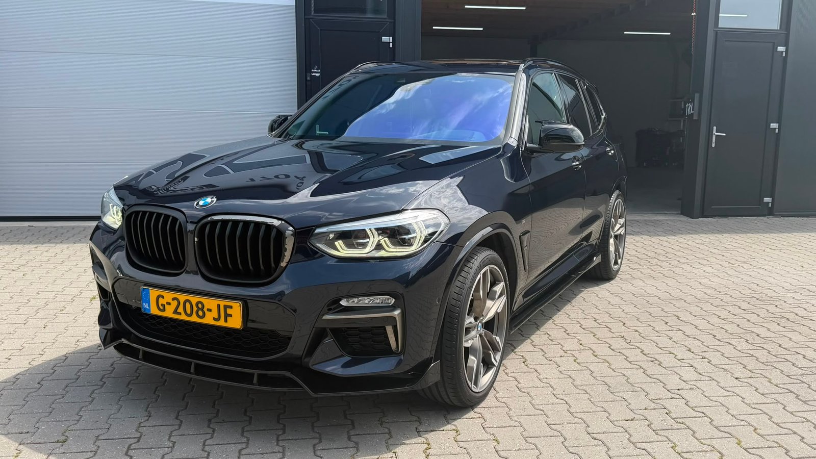 BMW