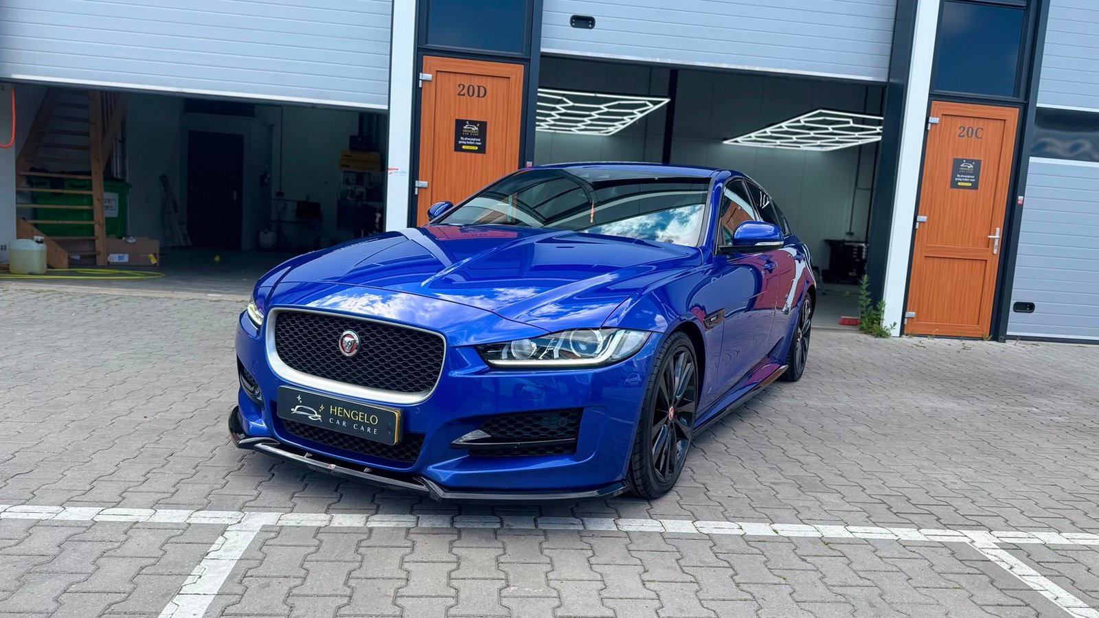 Jaguar Wrap