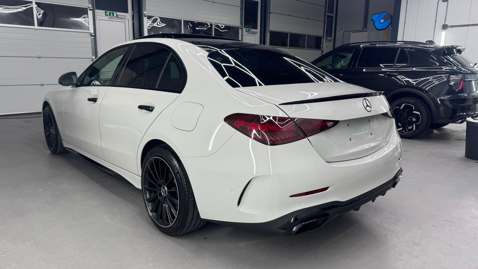 Mercedes Wit